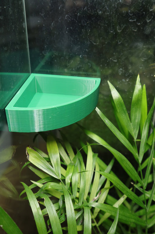 Corner Feeding Platform