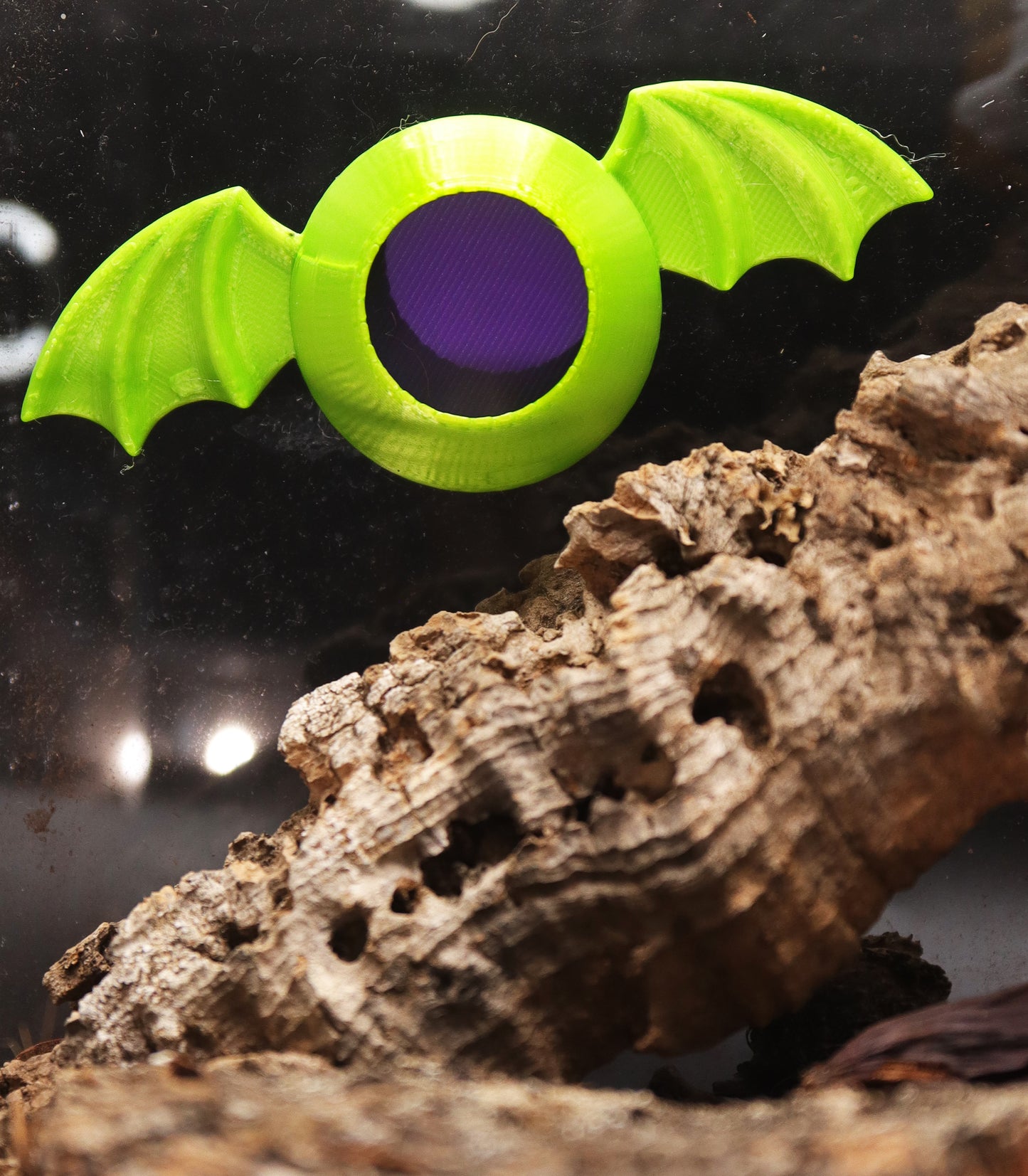 Magnetic Bat Wing Hide